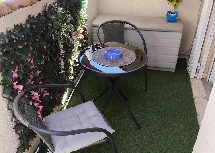 Urbano Sol Y Mar Τορεβιέχα